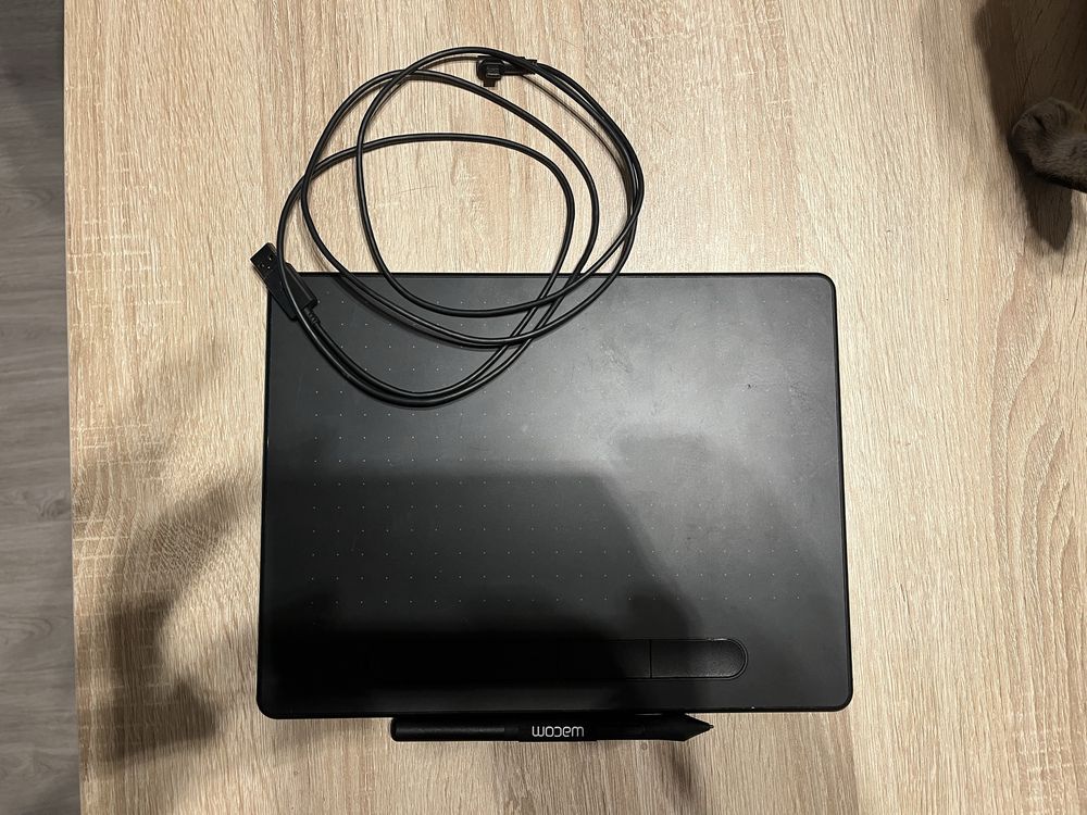 Mesa Digitalizadora / Digital Graphics pen WACOM Intuos CTL-6100