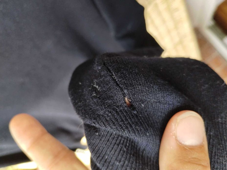 Granatowy sweter wiskozowy Zara Knit r. L z perełkami na rękawie