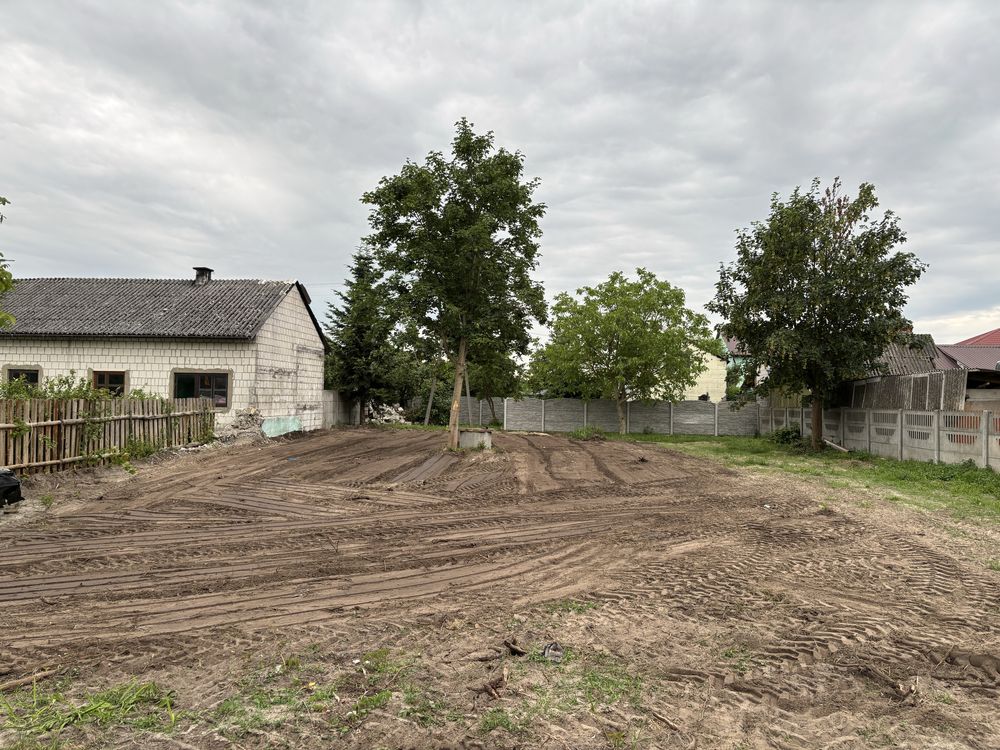 Działka budowlana 7 ar, ok. 1 km od Tomaszowa, z dostępem do mediów