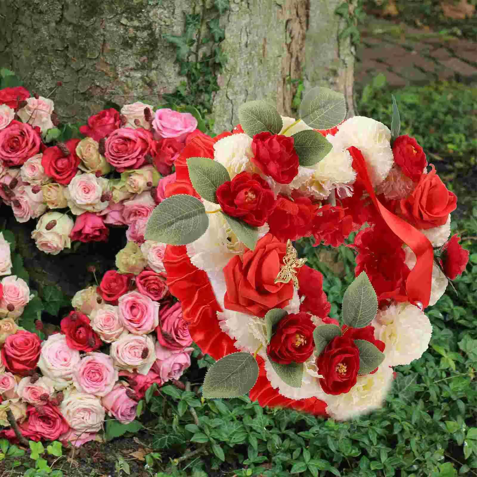 Guirlanda Memorial em Forma de Coração – Homenagem com Elegância