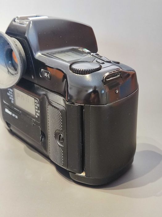 Câmara Analógica Nikon F90 X + Data Back MF-26