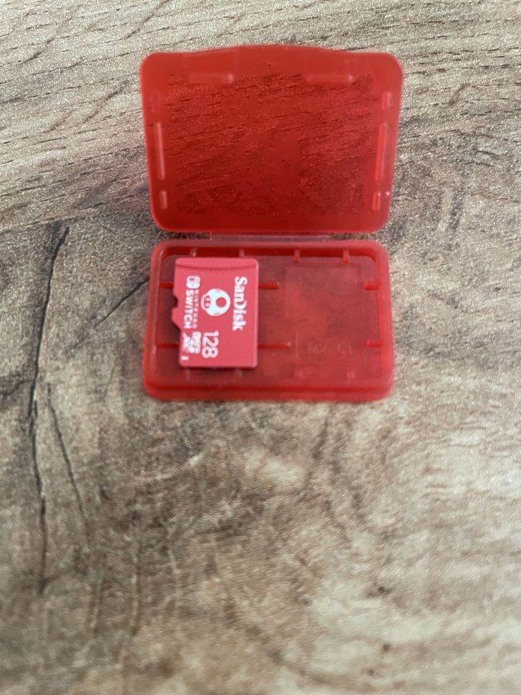 Zestaw nintendo swith + 4 gry + ekstra 128gb pamięci
