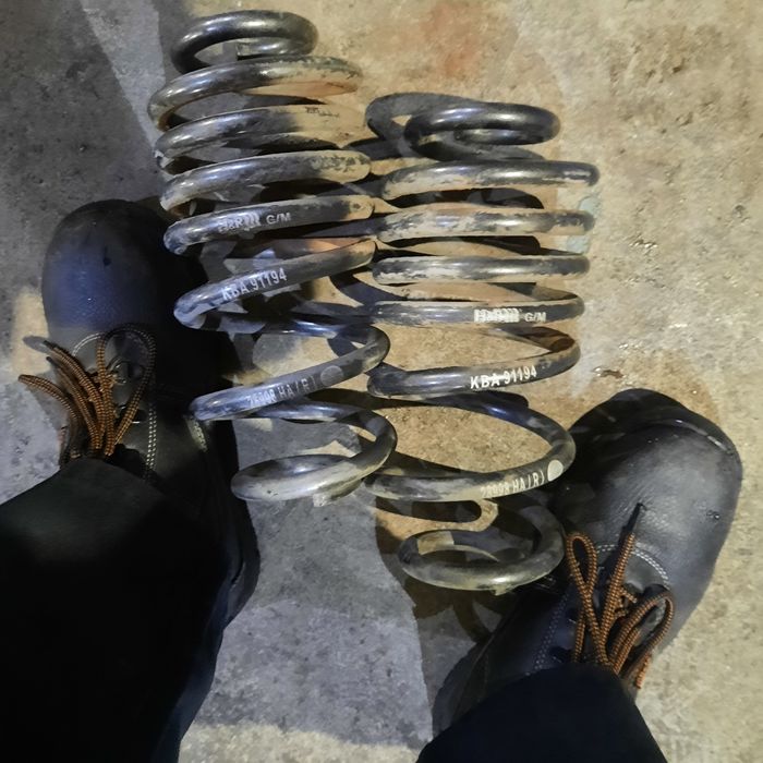 Sprężyny tylne obniżające HR Opel Insignia