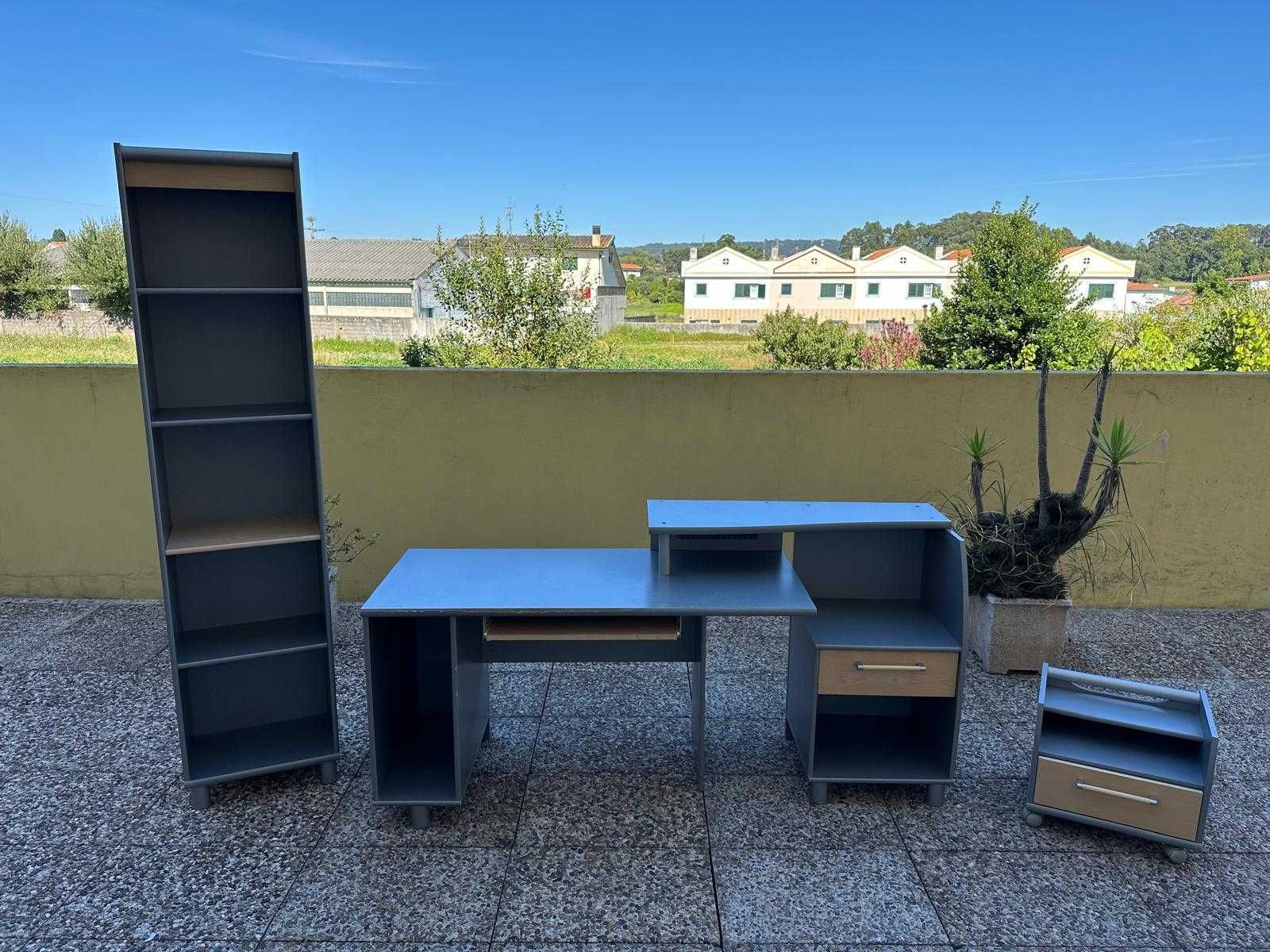 Conjunto Mobiliário de Quarto