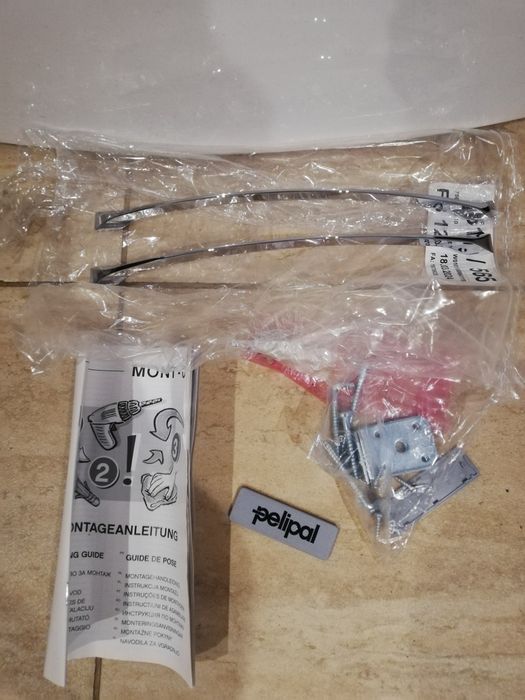 Szafka łazienkowa wisząca pelipal biała