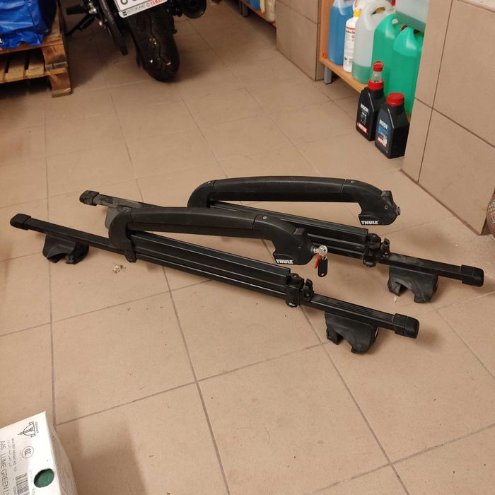 uchwyty na narty i belki poprzeczne na relingi THULE