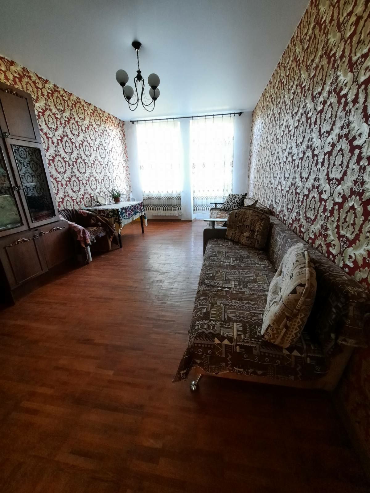 Квартира в центре  на Галины Романовой по суточно