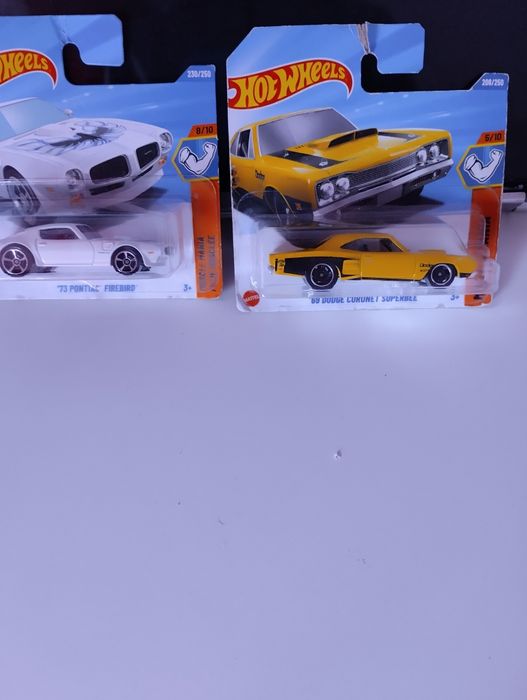 Carinhos da hot wheels