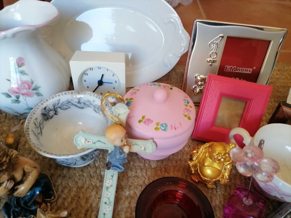 Diversos artigos de decoração CADA 1 €