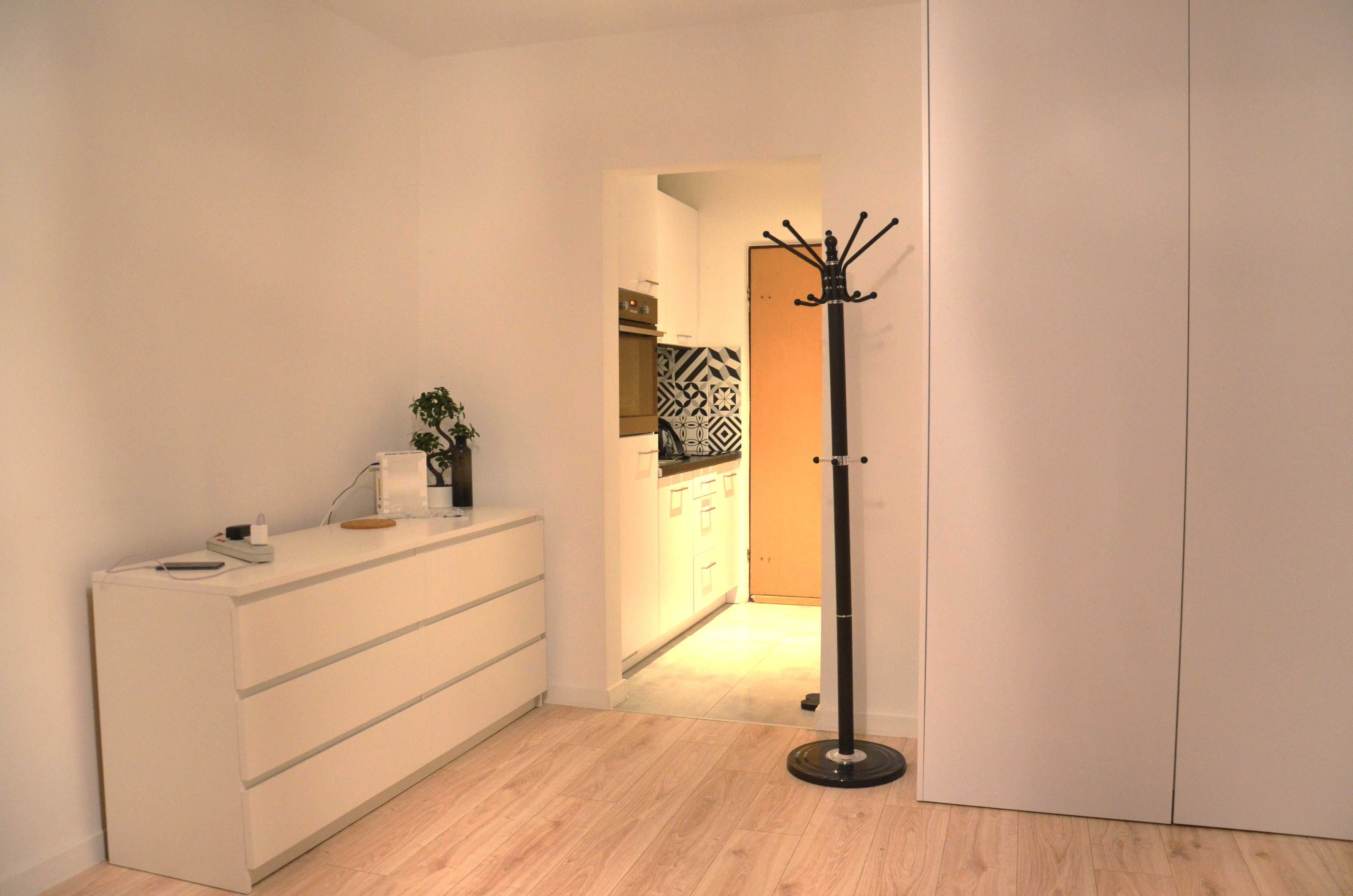 Cozy modern studio next to metro Wawrzyszew, UKSW, AWF-I speak English