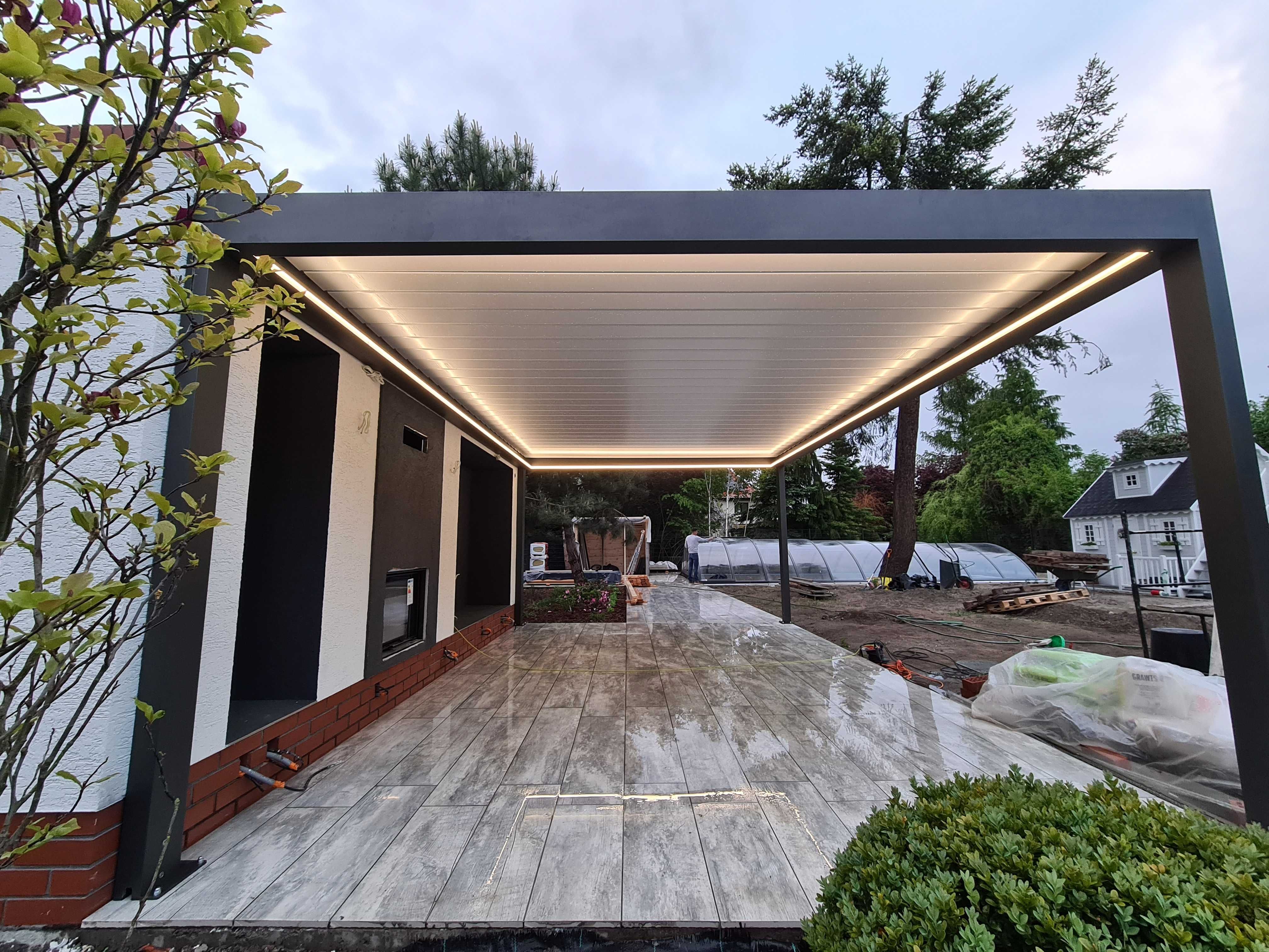 Pergola aluminiowa, aluminiowe zadaszenie tarasu z montażem