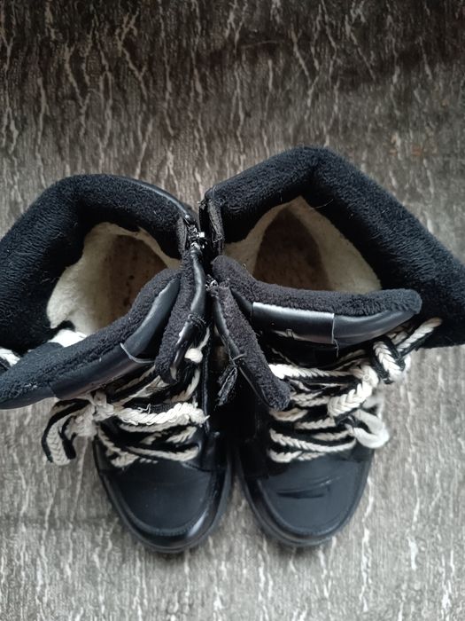 Сапожки для дівчинки