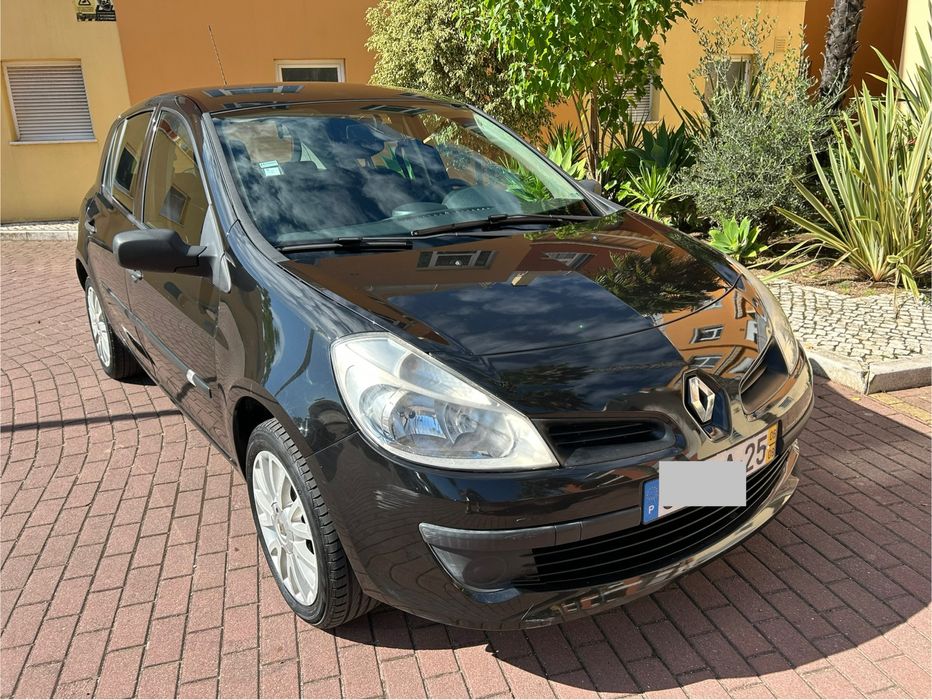 Renault clio 1.2 16 v 102 mil kms