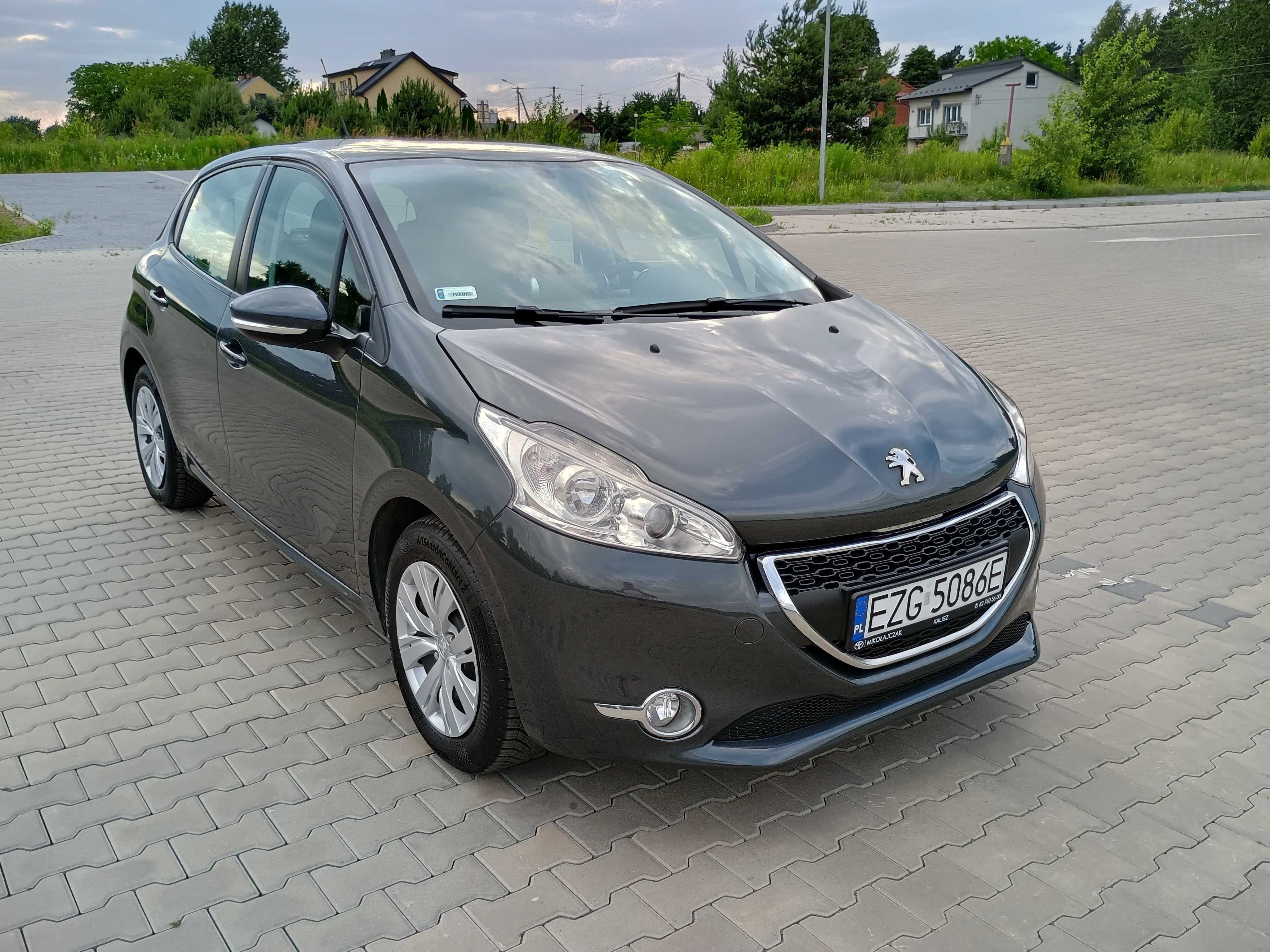 Peugeot 208 1.2 benzyna nowy rozrząd, tablet, salon PL