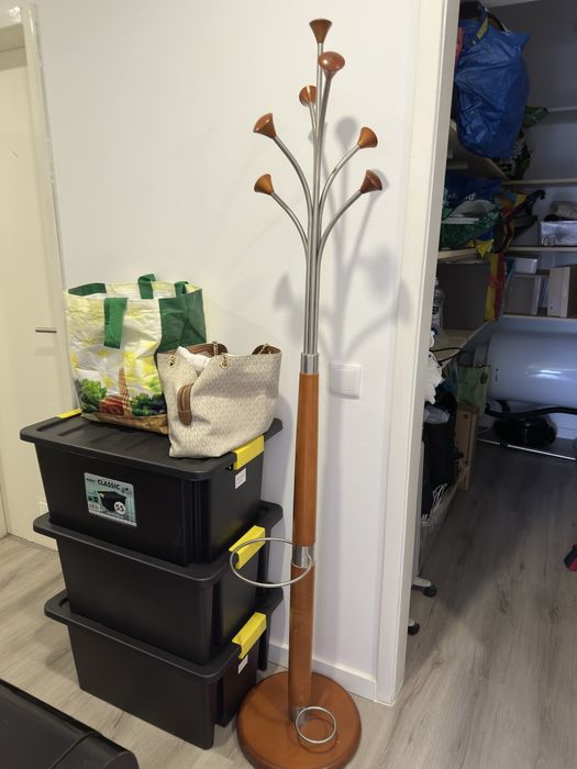 Bengaleiro em madeira