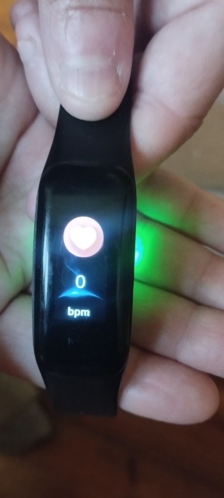 Sprzedam smartwatch damski lub dla dziecka .