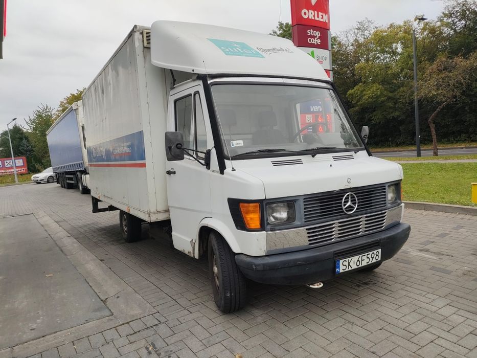 Mercedes Kaczka 310D Kontener wspomaganie kierownicy zdrowy