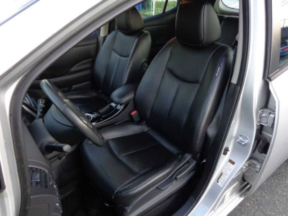 Nissan LEAF SL      2017