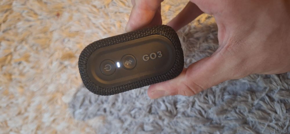 Coluna JBL go3  LER DESCRI