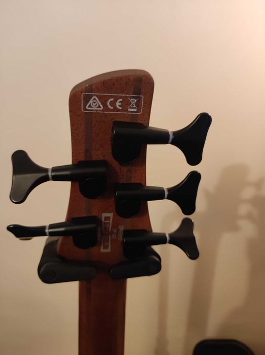 Baixo Ibanez 5 cordas (SR505E Brown Mahogany). Excelente estado, Saco.