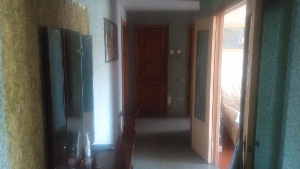 Продам 3-х кімнатну квартиру в Карлівці в мікрорайоні Мрія.
