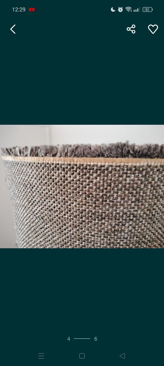 Carpetes castanho e beje
