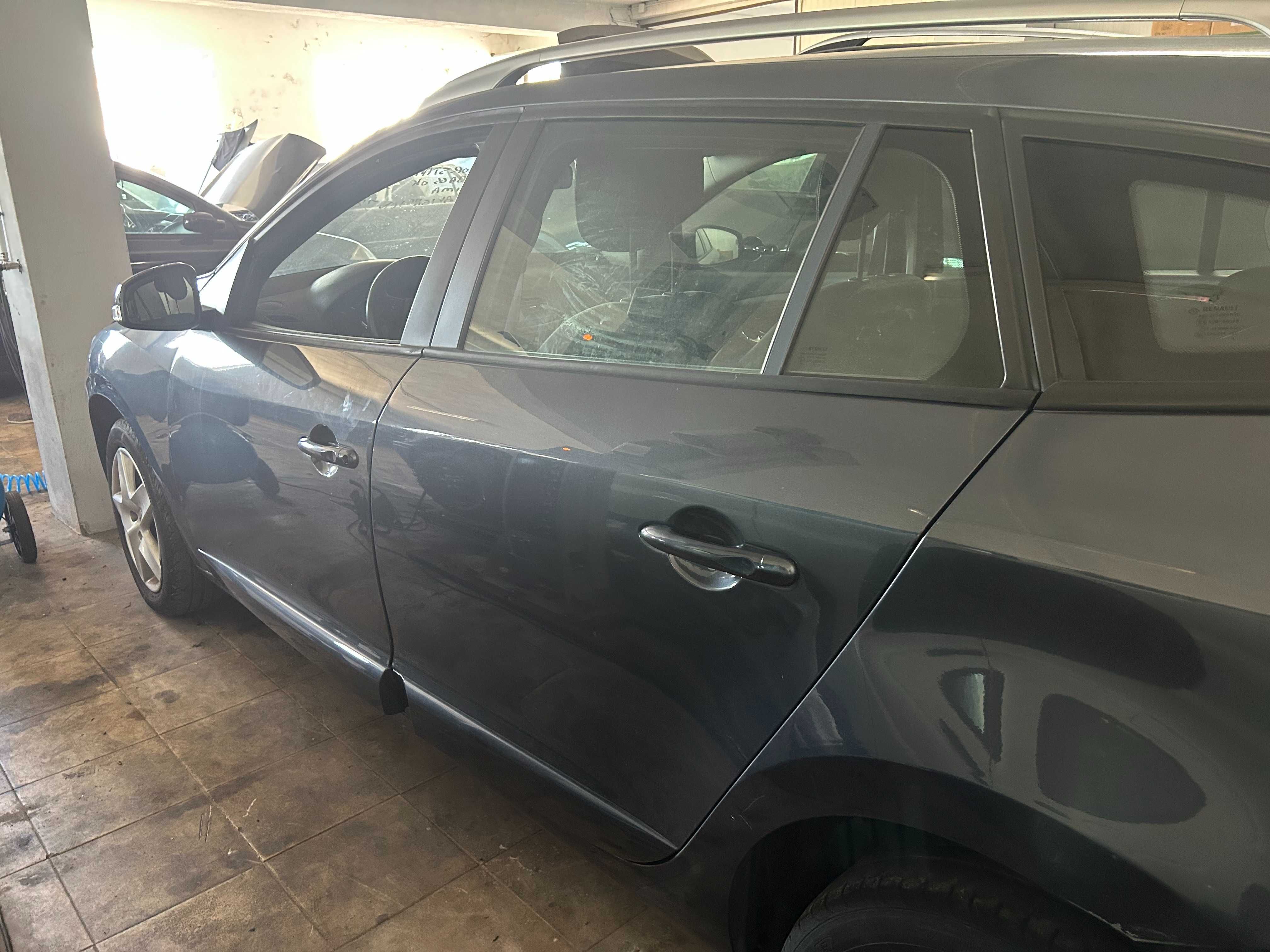 Frente completa Renault Megane Sport Tourer 2015