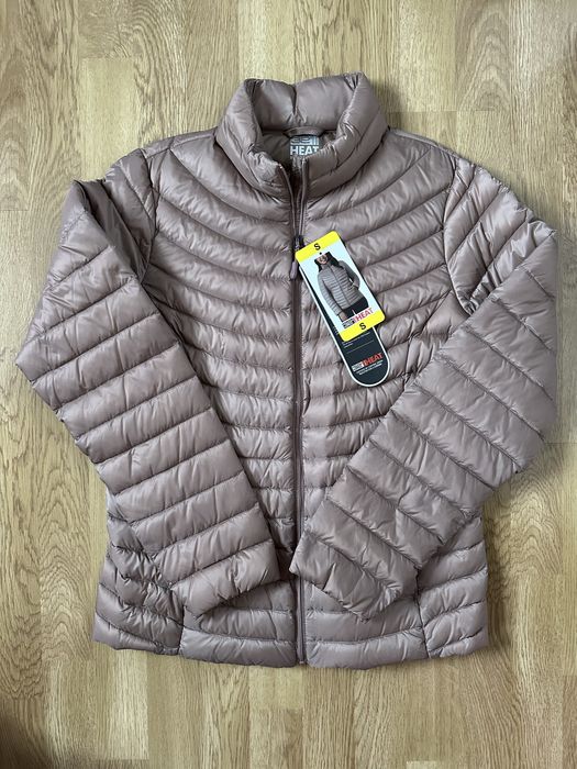 Жіноча пухова куртка