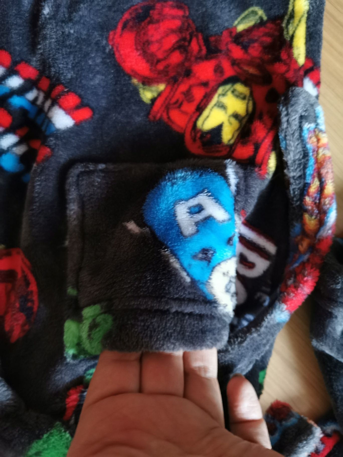 Marvel szlafrok z polaru 110 cm na dziecko 5 lat