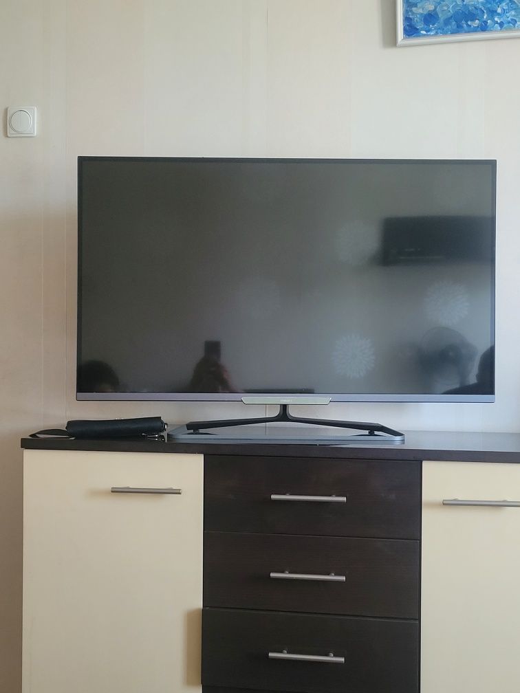 LED телевизор Philips 42PFL6678S/12