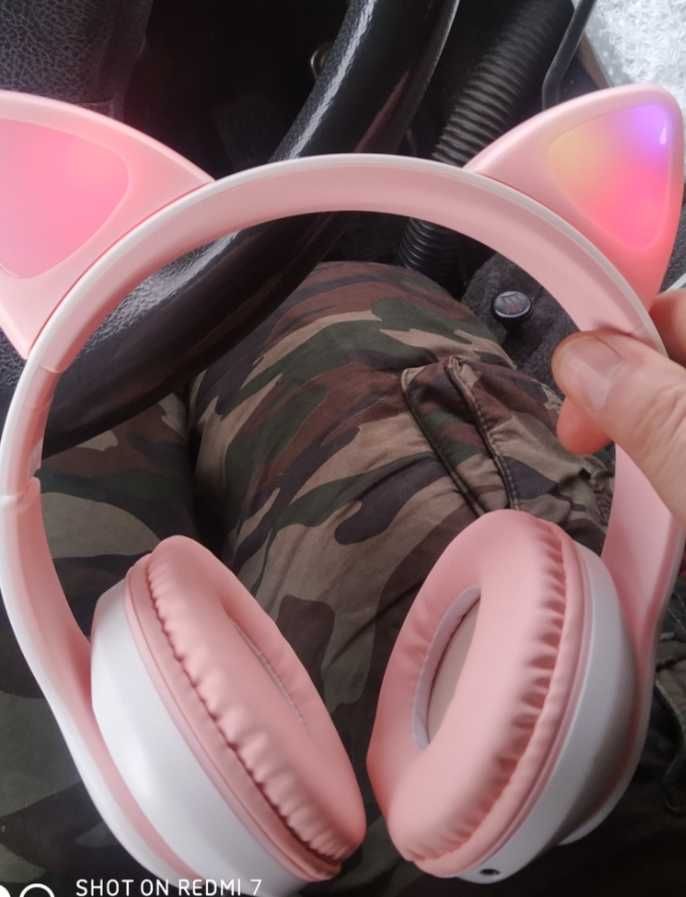 Розовые наушники с ушками и подсветкой, беспроводные наушники AKS-28
