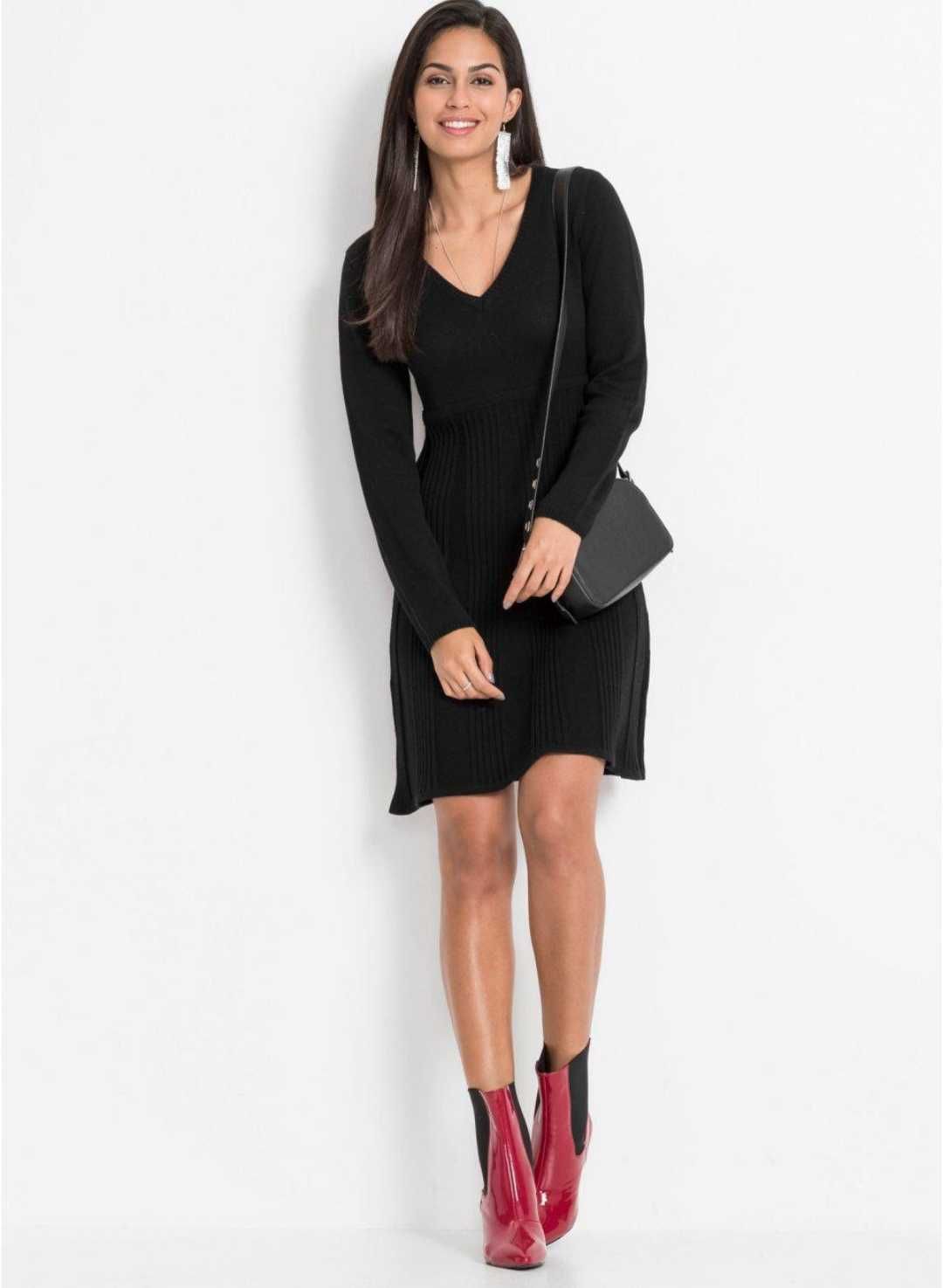 Nowa czarna sukienka dzianinowa prążkowana sweterkowa 34 xs