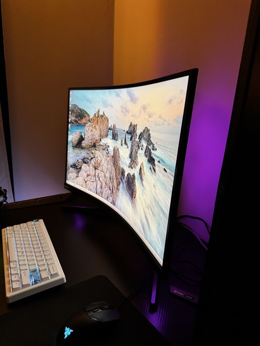 Odyssey G7 27 240hz 2k