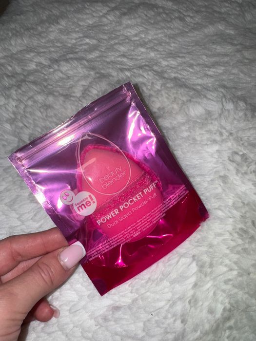 Beautyblender Power Pocket Puff Dual Sided Powder Puff