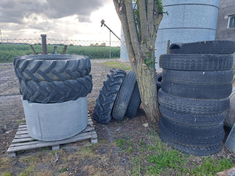 Opony rolnicze uszkodzone oddam