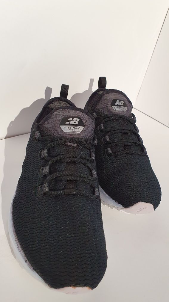 New Balance obuwie nowe sportowe w czarnym kolorze rozmiar 38