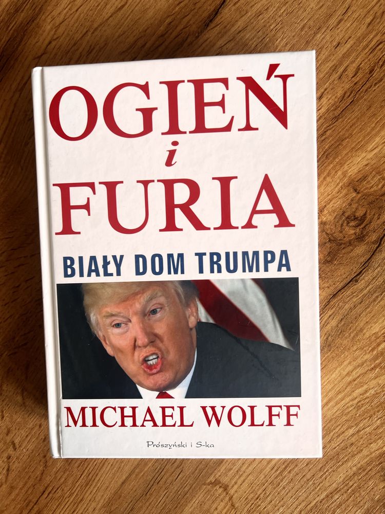 Ogien i furia bialy dom trumpa