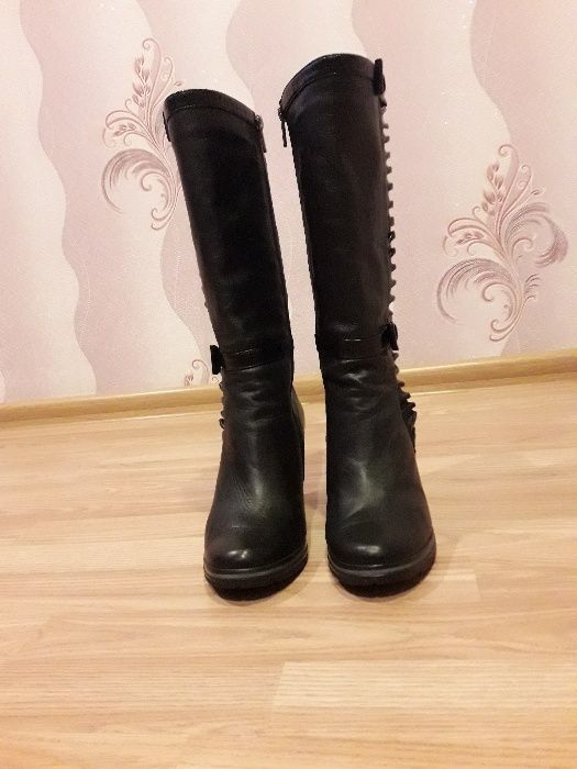 Сапог осенний натуральная кожа.