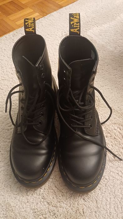 Botas Dr.Martens praticamente novas