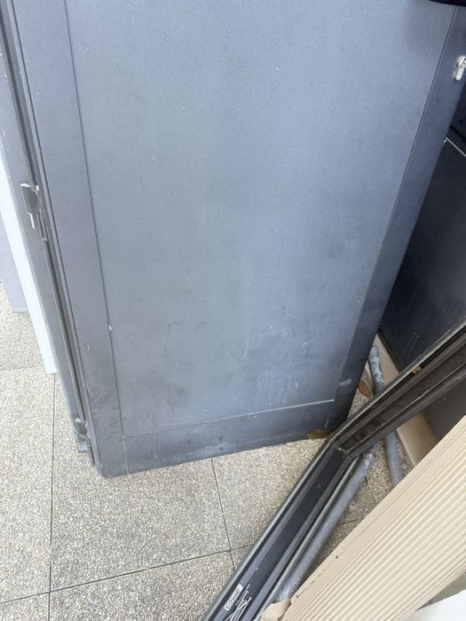 Porta entrada aluminio cinza 2m x 0.80