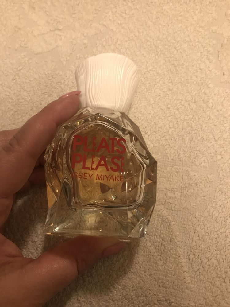 Perfume do issey miyake pleats please