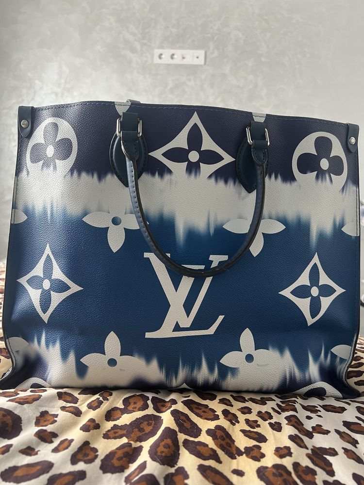 Сумка Louis Vuitton