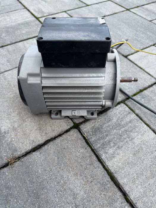 Silnik elektryczny 230v 50hz