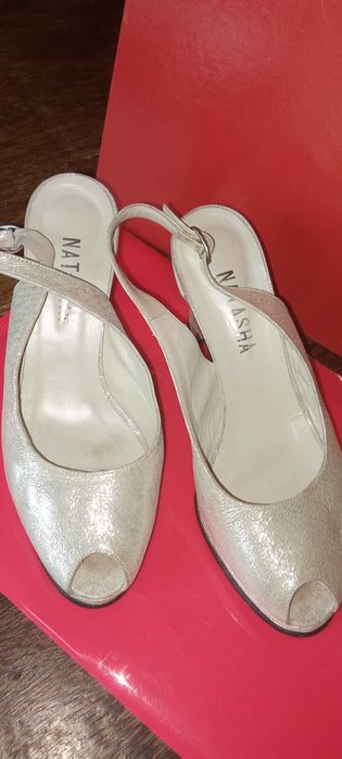 Sapatos Prateados de Cerimónia