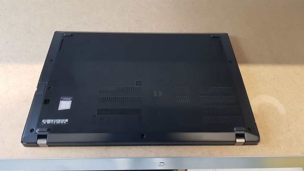 Lenovo ThinkPad T480s - 16GB RAM, 256GB SSD - z odciskiem palca