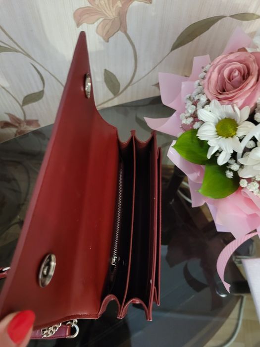 Сумка червона ,жіноча