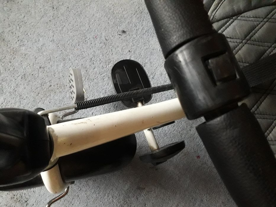 Триколісний велосипед - каляска