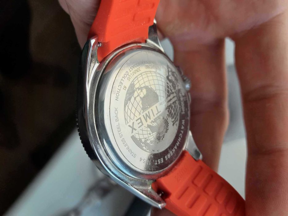 Timex Diver Harborside Coast jak Tudor Black Bay