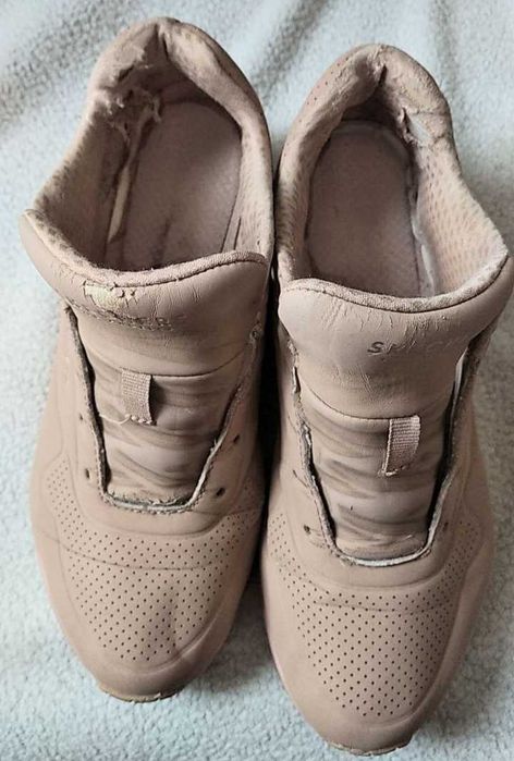 Кроссовки  бежевые женские SKECHERS