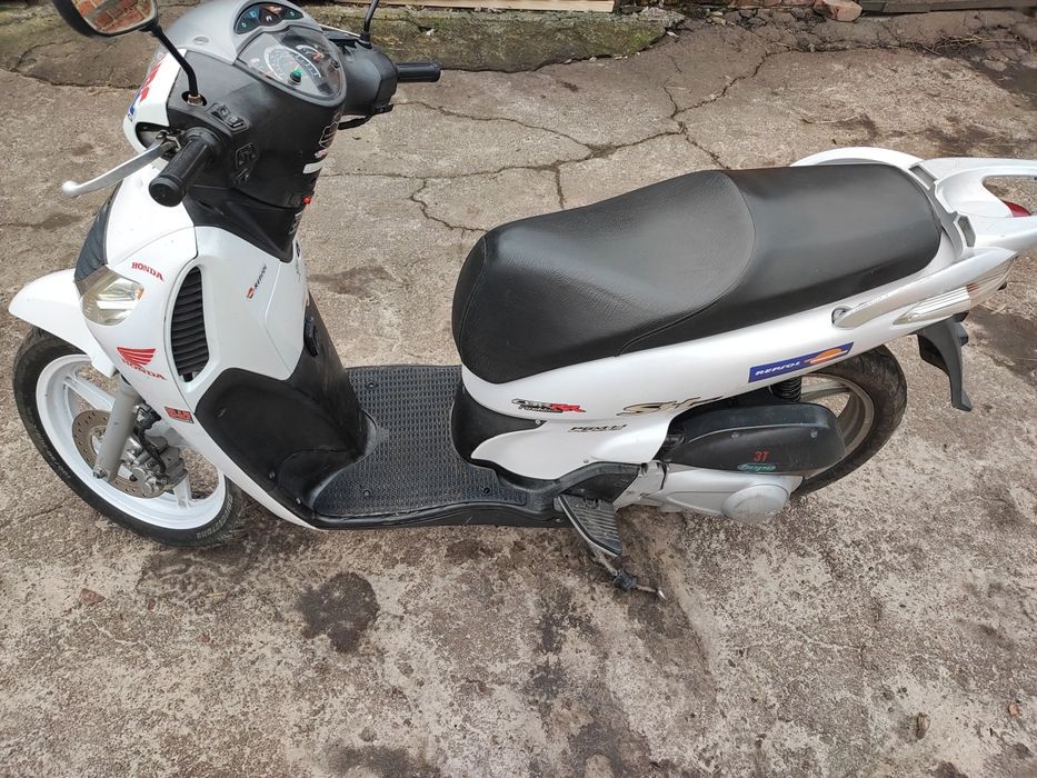 Продам скутер Honda 125C
